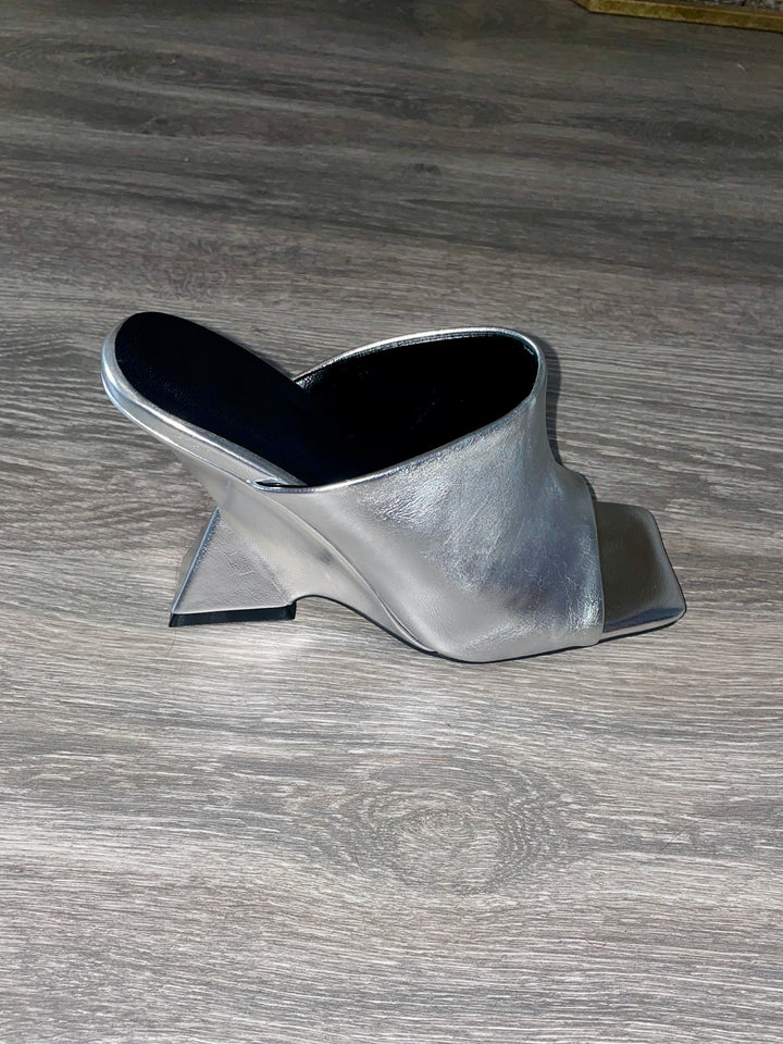 Pre-Order - Bedeck Silver - [ ETA 5/28-6/11 ]