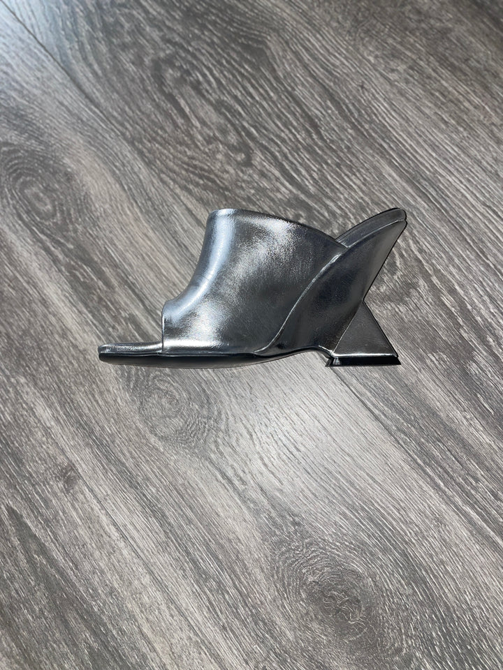 Pre-Order - Bedeck Silver - [ ETA 5/28-6/11 ]