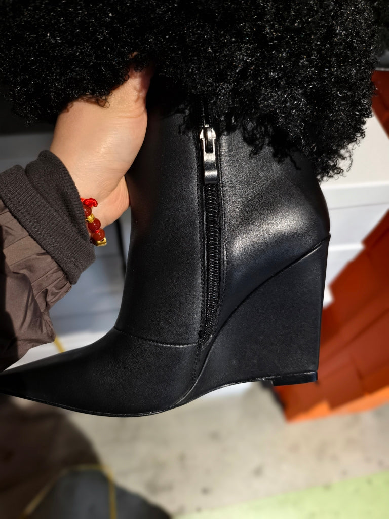 Restock- Pre-Sale- Wedge Heel Mongolian Fur Boot